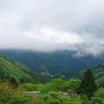 芝桜の丘にヘリコプター着陸